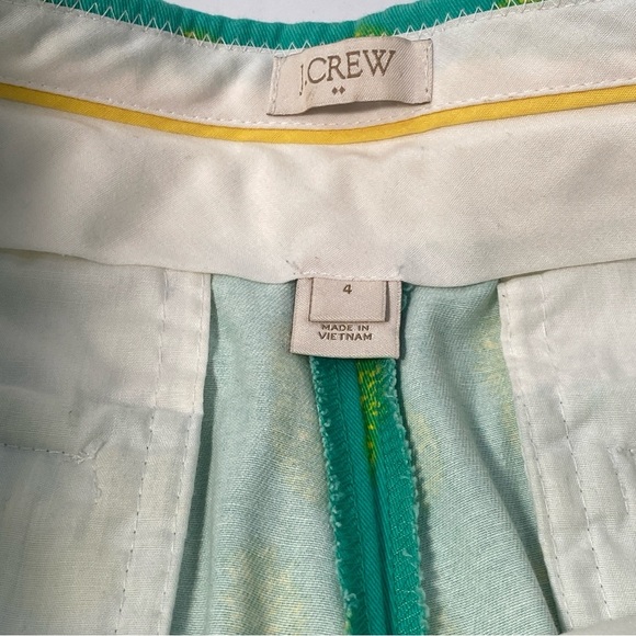 J. Crew green yellow pineapple shorts.Size 4 - Picture 4 of 9